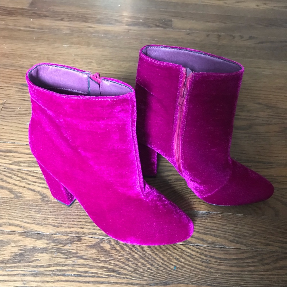 Fuschia Boots